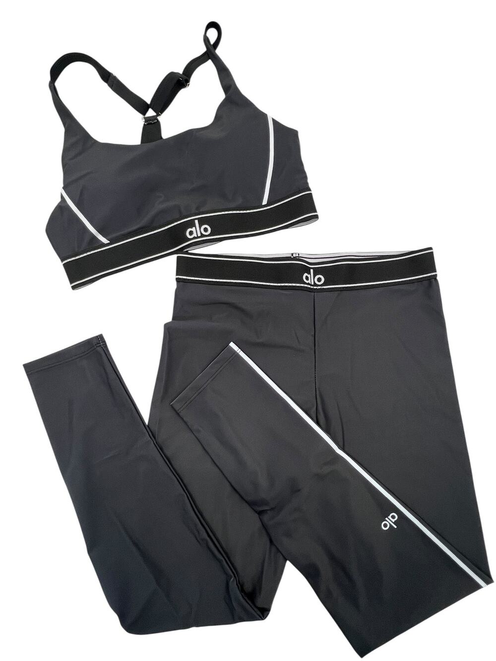 NWT Alo Yoga activewear set